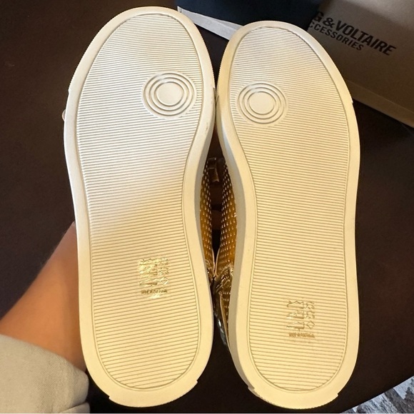 NIB Zadig & Voltaire HIGH FLASH VINTAGE METAL
Perforated Stars 39 Gold Hightop 8 - Picture 12 of 14